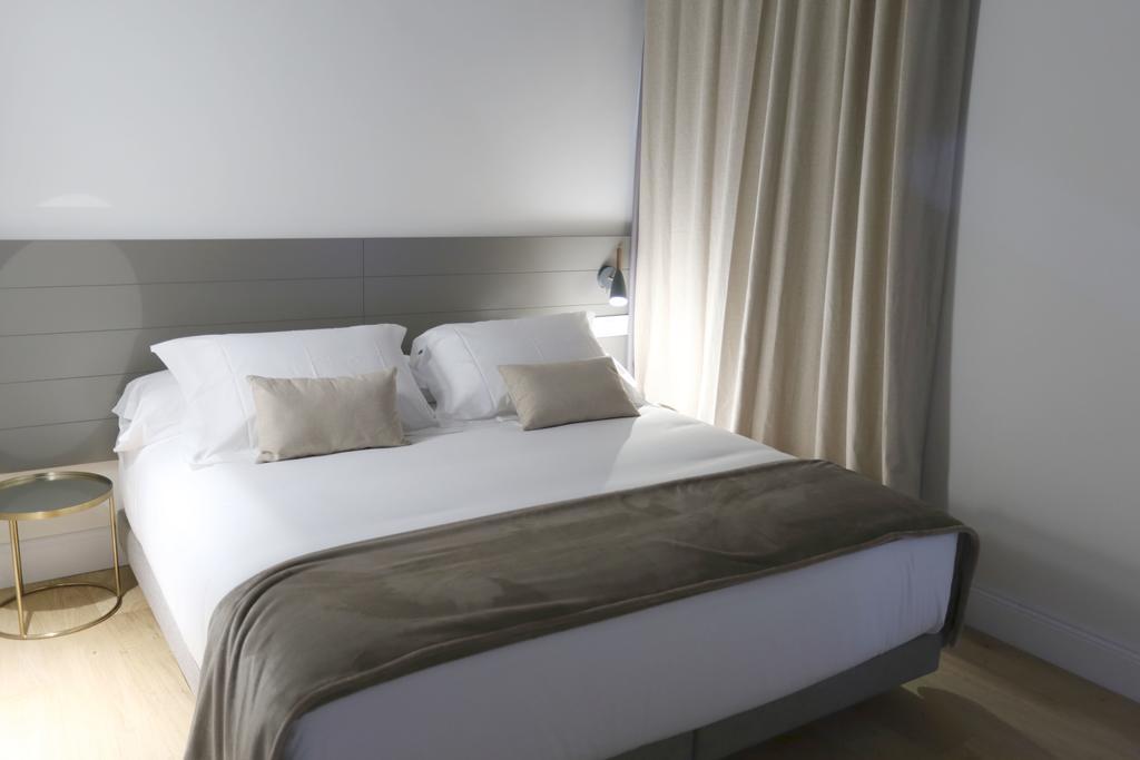 Apartaments Placa Del VI Жерона Екстер'єр фото