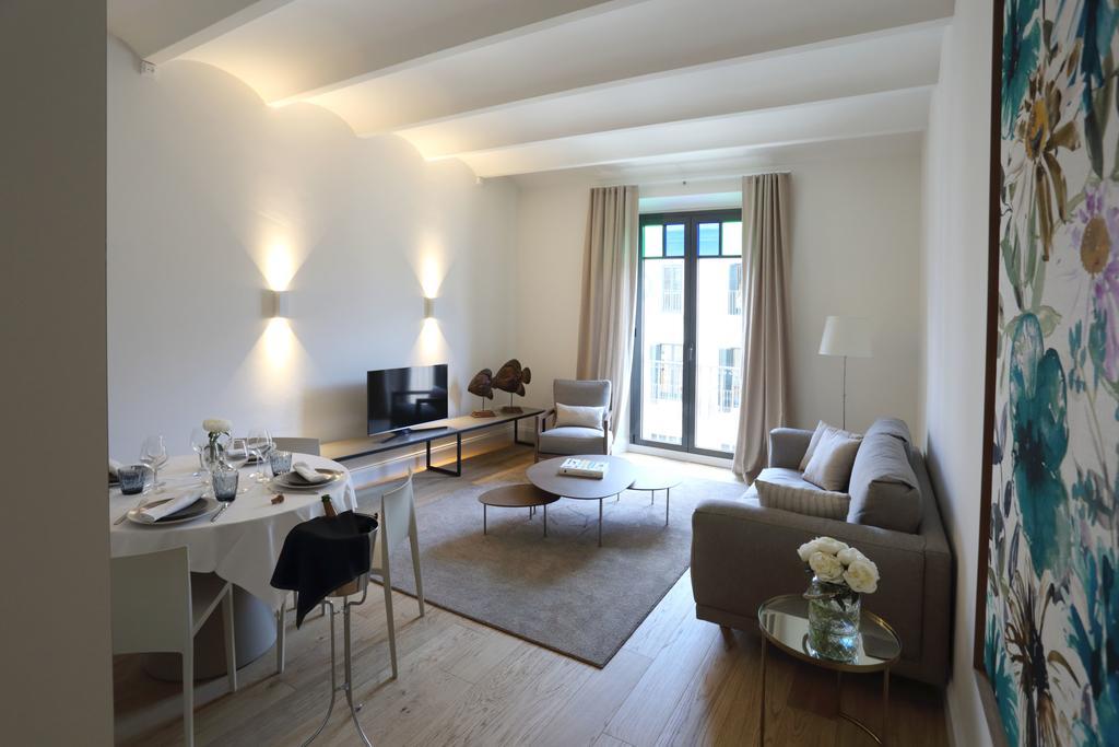 Apartaments Placa Del VI Жерона Екстер'єр фото