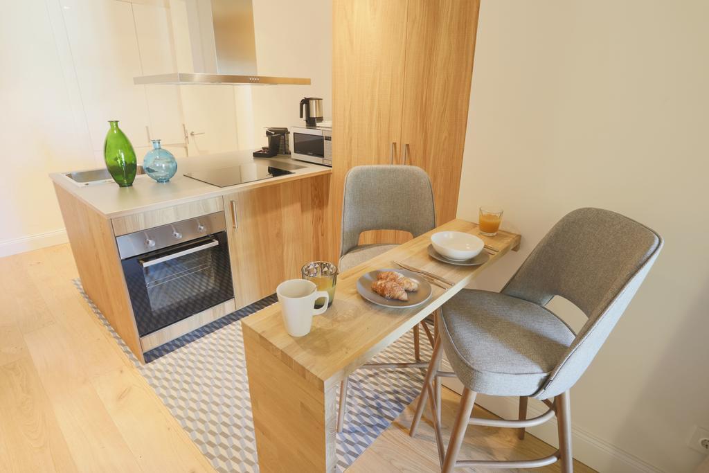 Apartaments Placa Del VI Жерона Екстер'єр фото